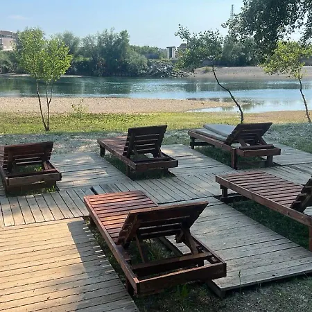 Two Rivers Κάμπινγκ *